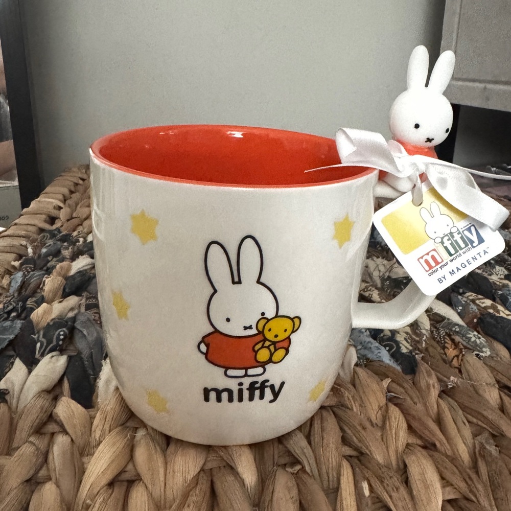 MIFFY White and Orange Mug with Miffy trinket/figurine NWT 🎀